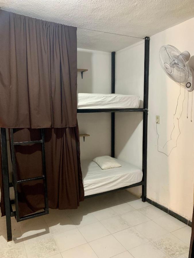 Spanglish Hostel Valladolid  Extérieur photo